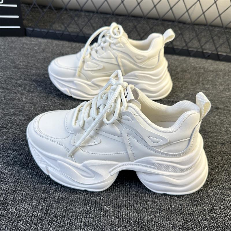 Star with the same platform dad shoes women's 2025 spring new casual women's shoes versatile sports little white single shoes Internet celebrity
