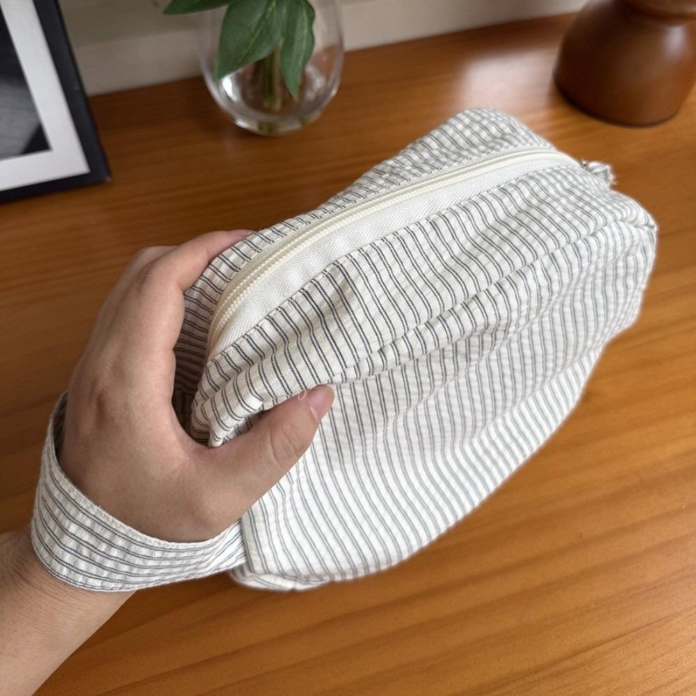 Lightweight Striped Cosmetic Bag Portable Makeup Bag New Storage Bag Daily Use
