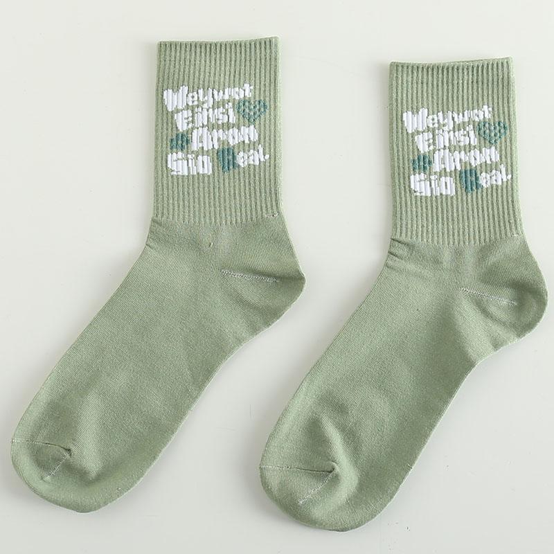 Roliga Herrstrumpor Glada Nya Mode Ins Stil Strumpor För Kvinnor Och Män Hip Hop Harajuku Tecknad Fotboll Bomullsstrumpor