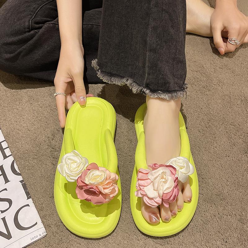 

Шлепанцы летние приморские сандалии на плоской подошве нескользящие новая мода крутые тапочки 40-41 светло-зеленый