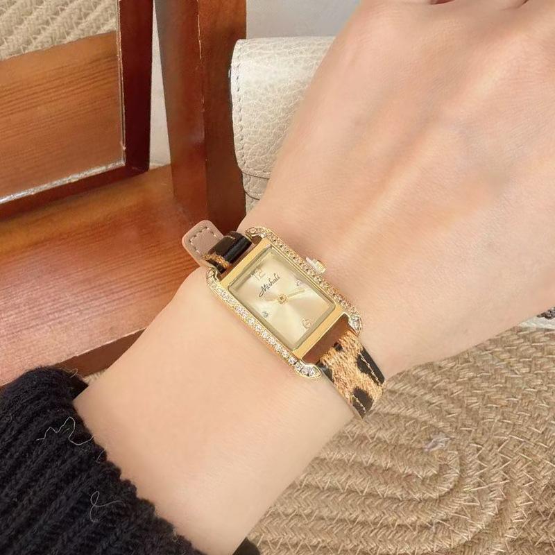 Römisch Retro Klein Exquisit Quadratisch Damen Einfach Temperament Leopardendruck Gürtel Uhr