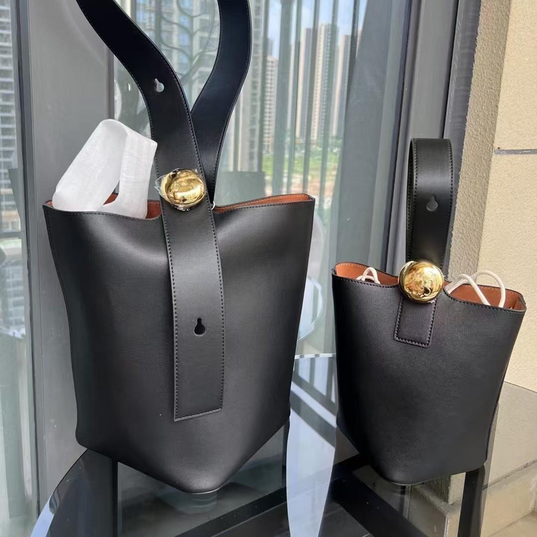 

Сумка-ведро Loe Pebble Fortune Mini 2024 — женская сумка большой вместимости Small: 16.5*16.5*10cm with logo