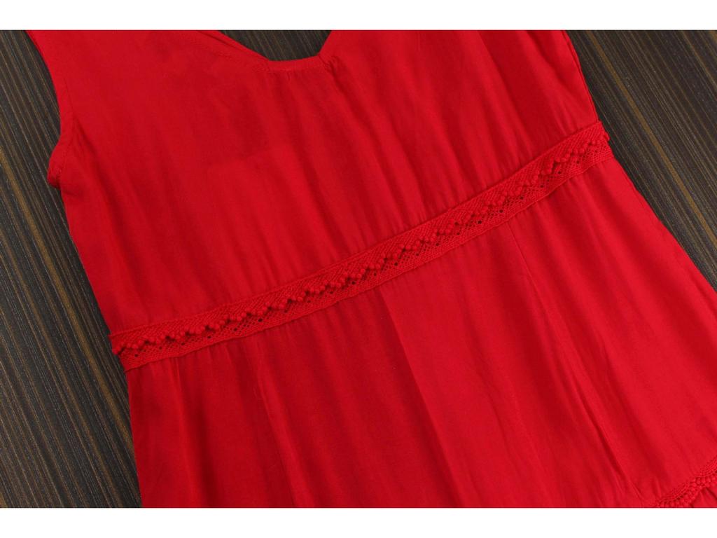 Women's V-Neck Red Dress for Travel and Vacation: Beach, Desert, and Grassland Style (F2105)