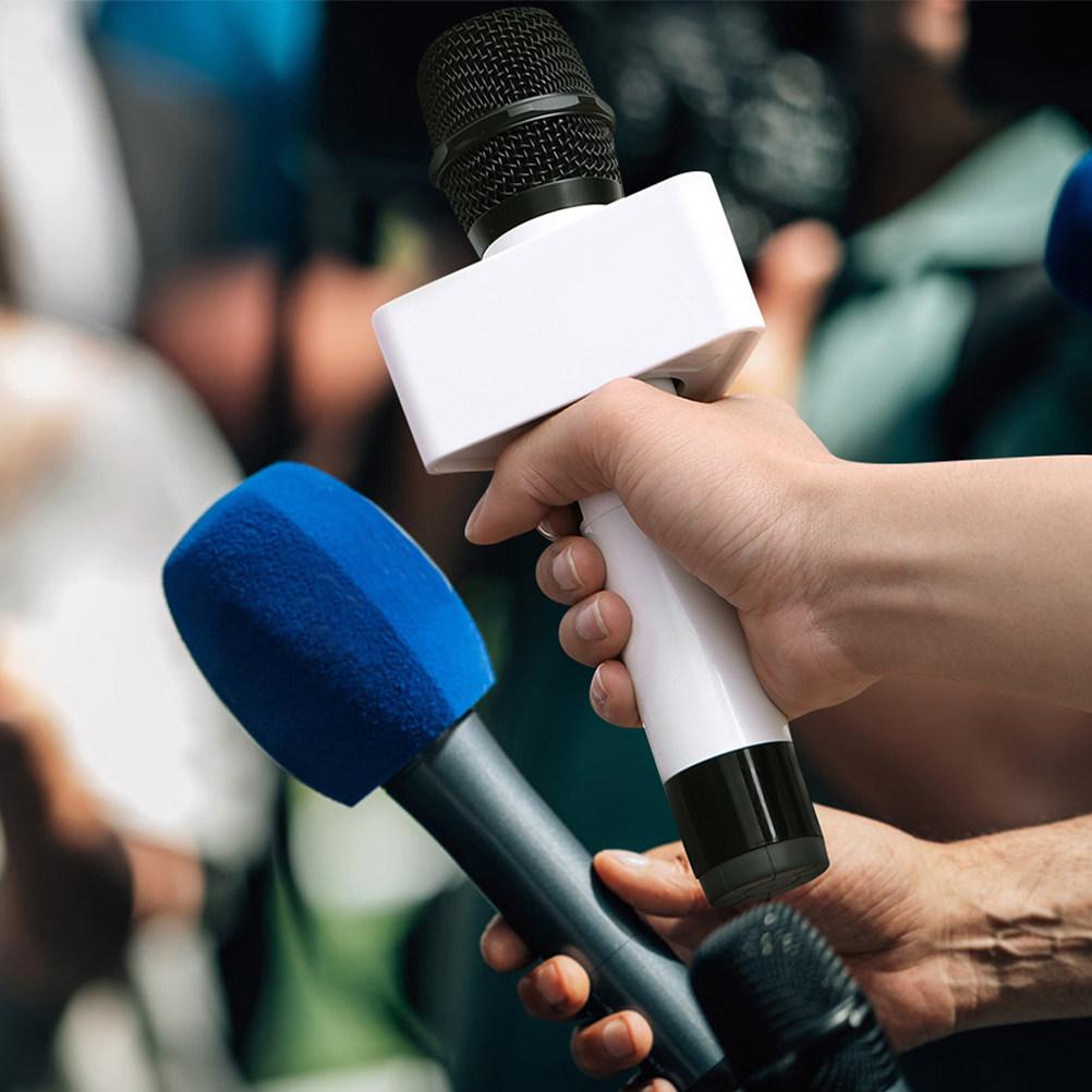 3Pcs Taibiao Microphone Flags Plastic Mic Logo Station Multi Functional Interview Recording Speech Logo Triangle
