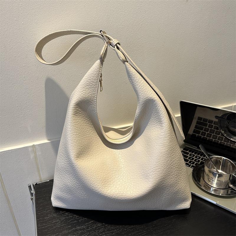 Textured commuter textured handbag winter retro fashion shoulder underarm bag tote bag women's bag