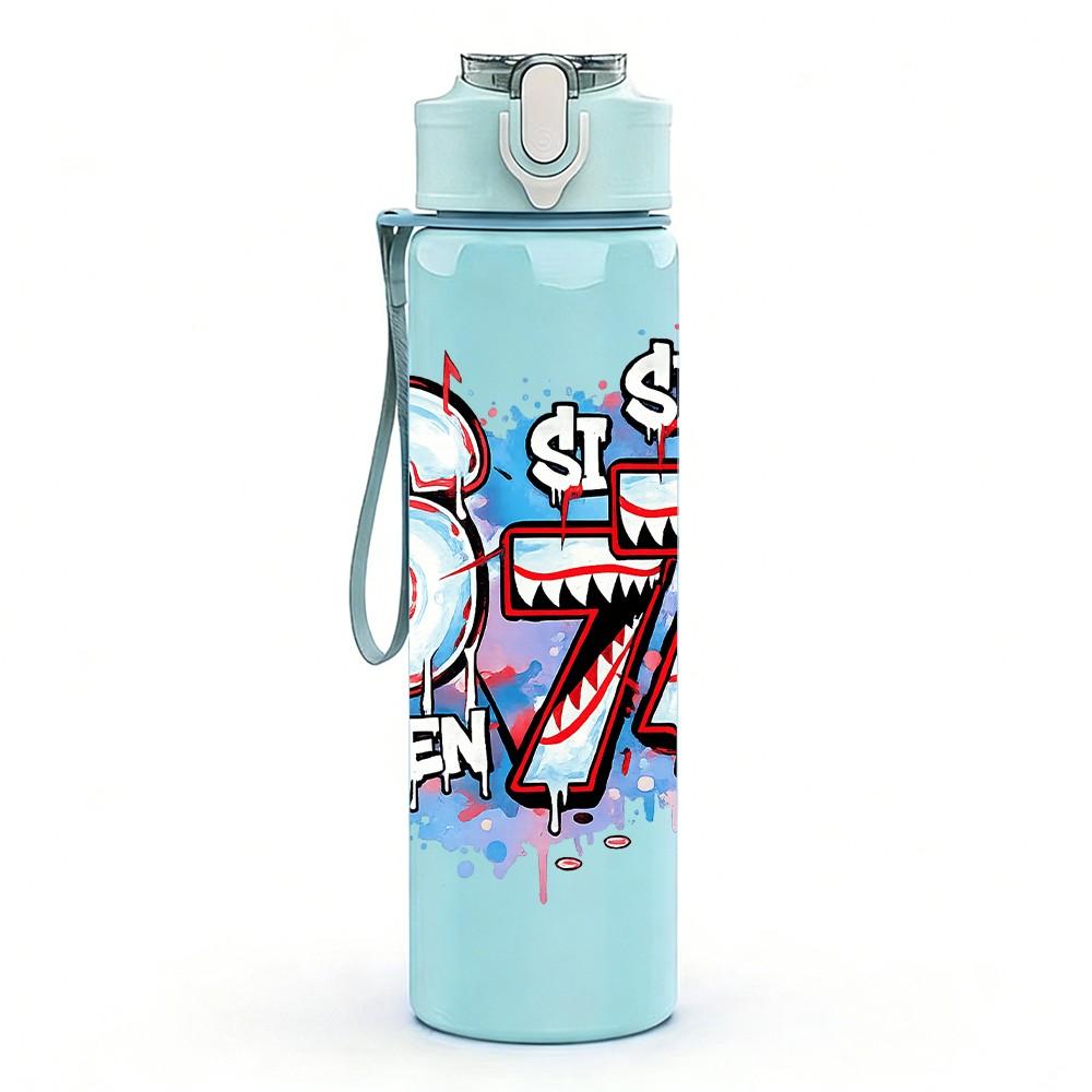 1PC Graffiti Number Six Seven Print 750ml Color Plastic Sports Water Bottle Leakproof Flip Straw Lid Suitable for Sports Office Home Use