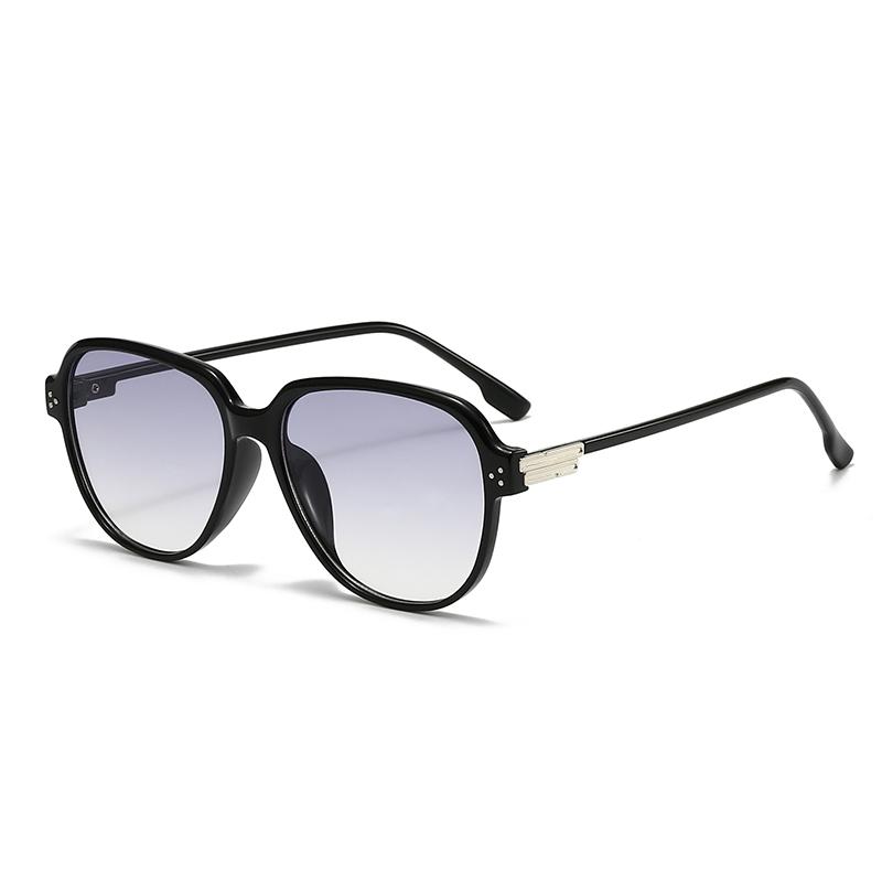 New Women Sunglasses High-end Retro Square Frame UV Protection Slimming Round Face MN5529