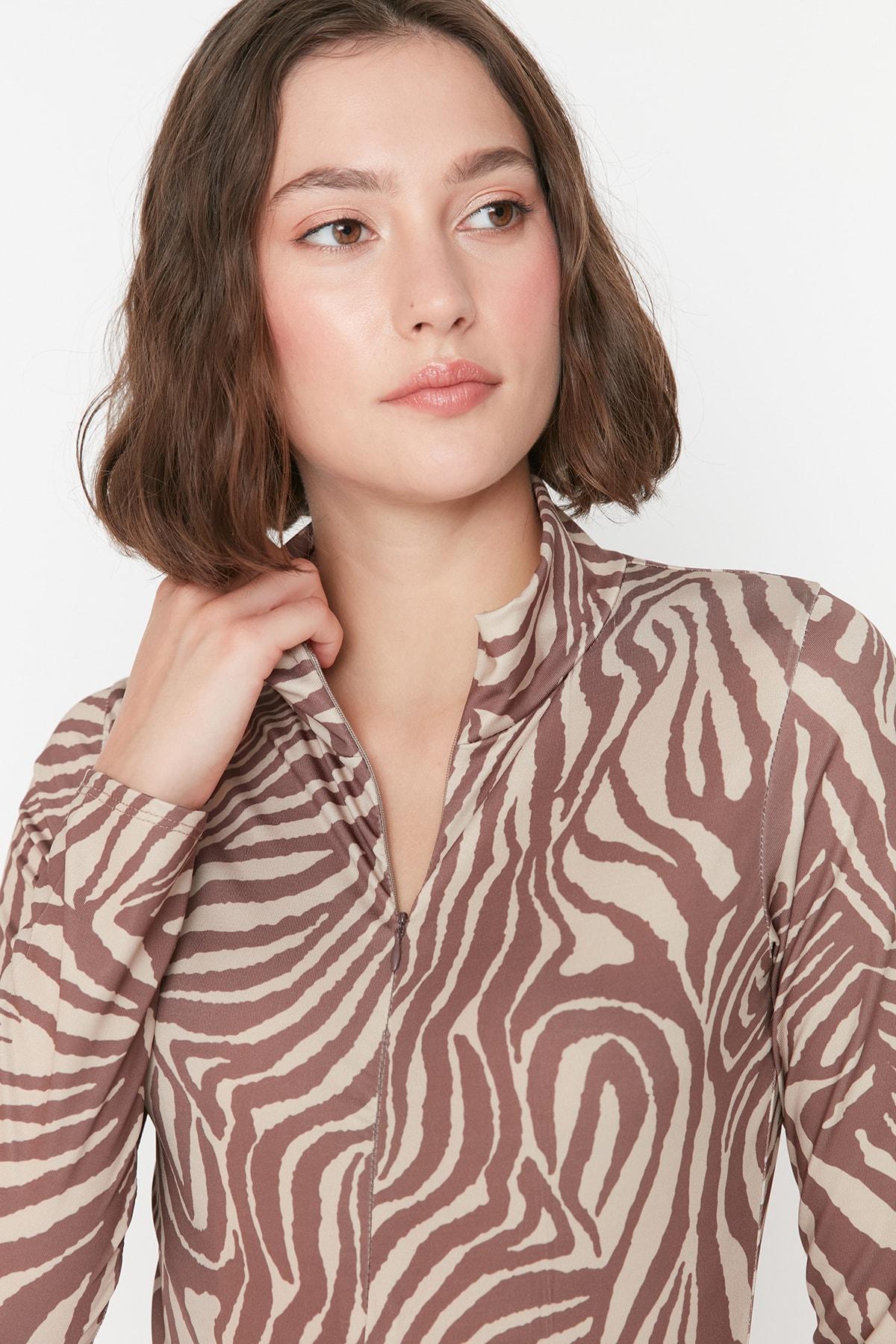 

Боди - Коричневый - Slim fit