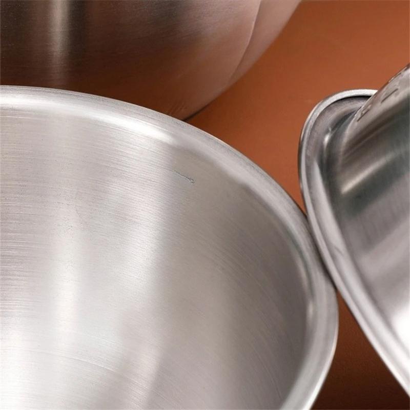 Ciotole per Insalata in Acciaio Inossidabile con Manico Fondo Antiscivolo Frusta per Uova Bacinella per Farina Stoviglie Contenitore per Alimenti Utensili da Cucina