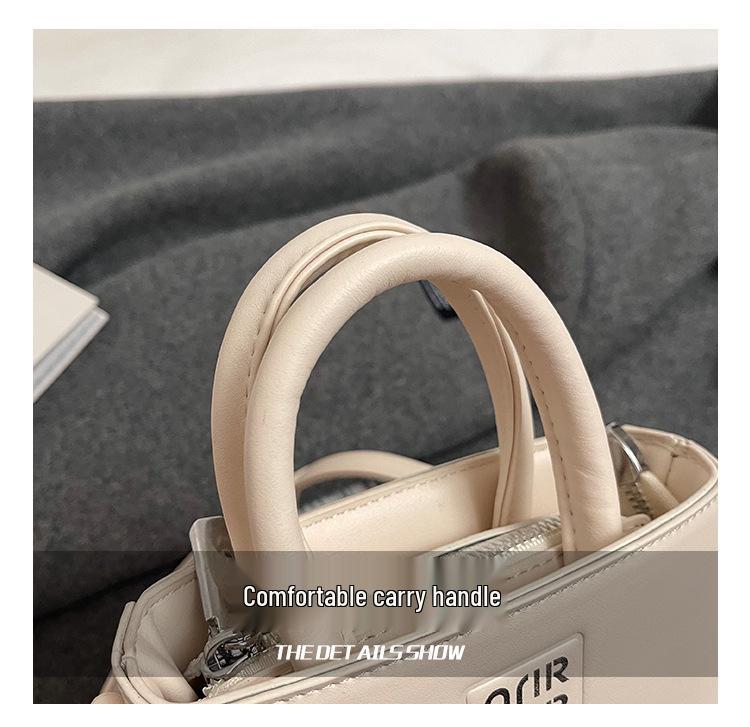 Miu Miu Girls' Retro Mini Crossbody Shoulder Bag with Lipstick Holder In Zhang Yuanying Style.