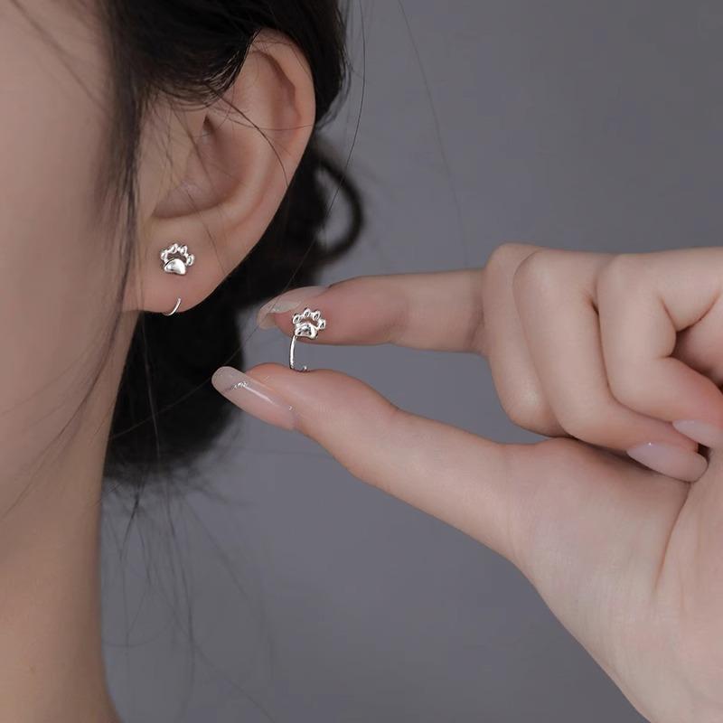 Cute Little Cat Claw Ear Hook Female Simple Niche Design Sense Small Animal Cute Paw Print Stud Earrings Student Earrings