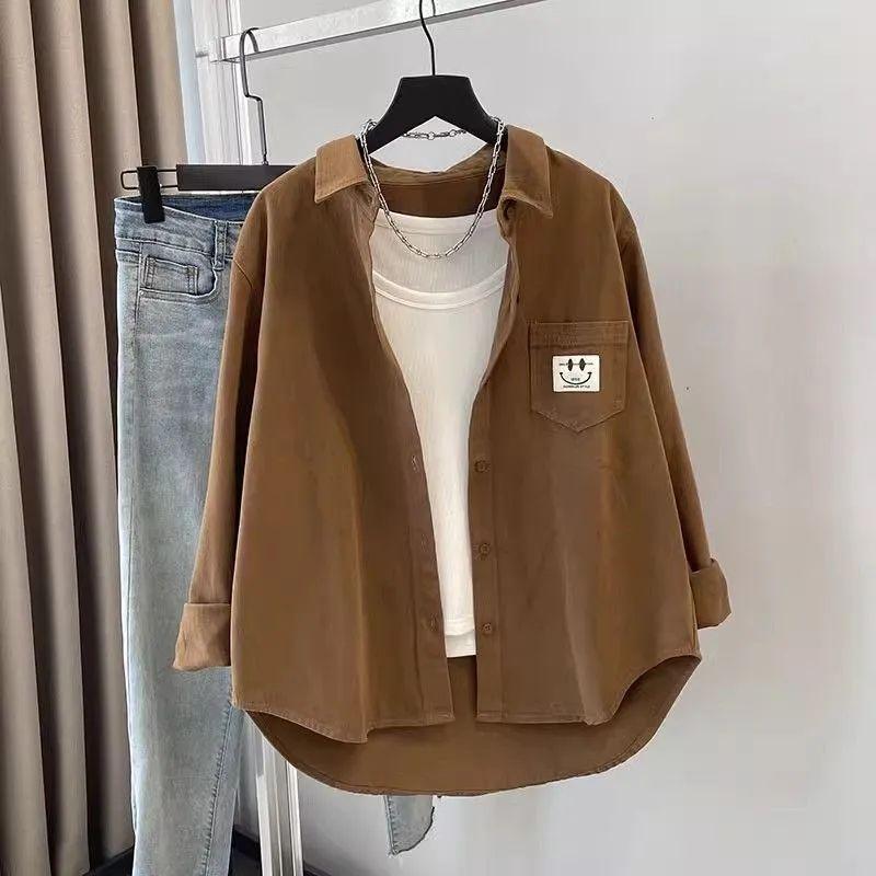 A Long-sleeved Women's Shirt with A Smiling Face Pocket Design, Loose and Versatile for Autumn and Winter, and A Casual Brushed Layering Shirt Coat