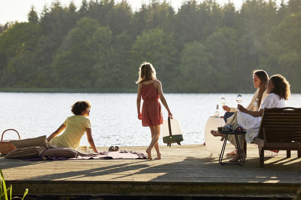 Kooduu - Lite-up Play 2.0 LED Lamp with Built-in Bluetooth Speaker (sound by JBL), Sand, Kooduu