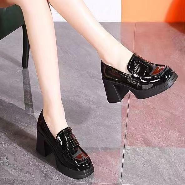 Small versatile square head platform comfortable high-heeled loafers women's autumn 2025 new small leather shoes thick-heeled single shoes