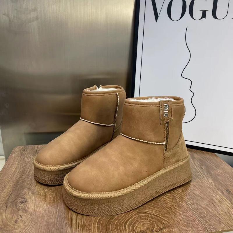 

Snow boots short boots winter new velvet thickened leather thick-soled waterproof and non-slip cotton boots small short boots 39 верблюд