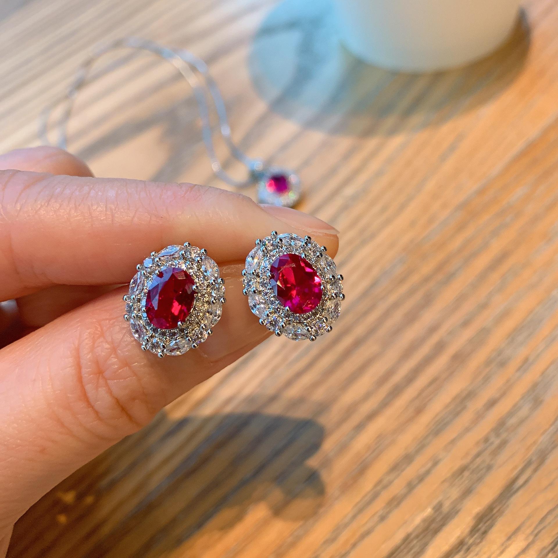 

Ювелирные изделия Ожерелье с рубинами цвета голубиной крови, преувеличенные цветные серьги-иглы из серебра 925 пробы, набор ювелирных изделий для банкета