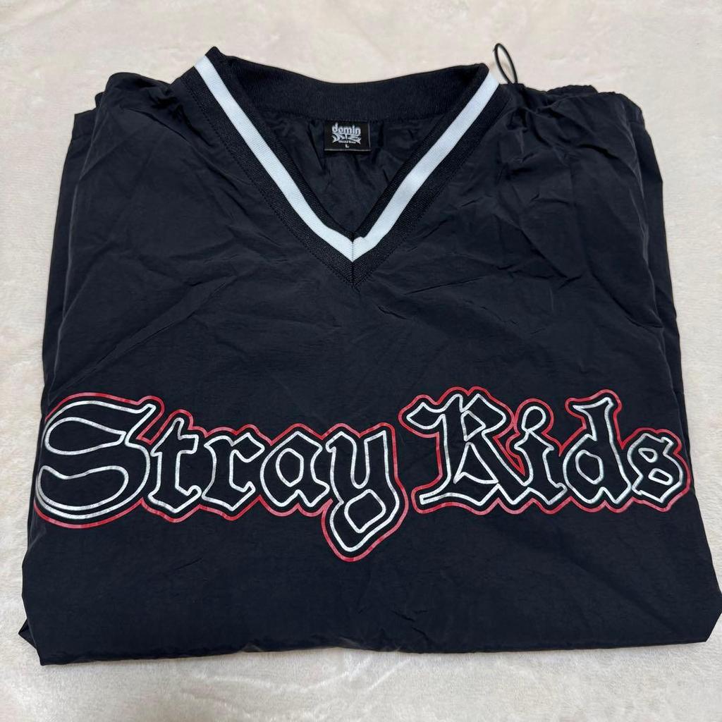 [USED] Stray Kids Domin ATE World Tour Game Shirt