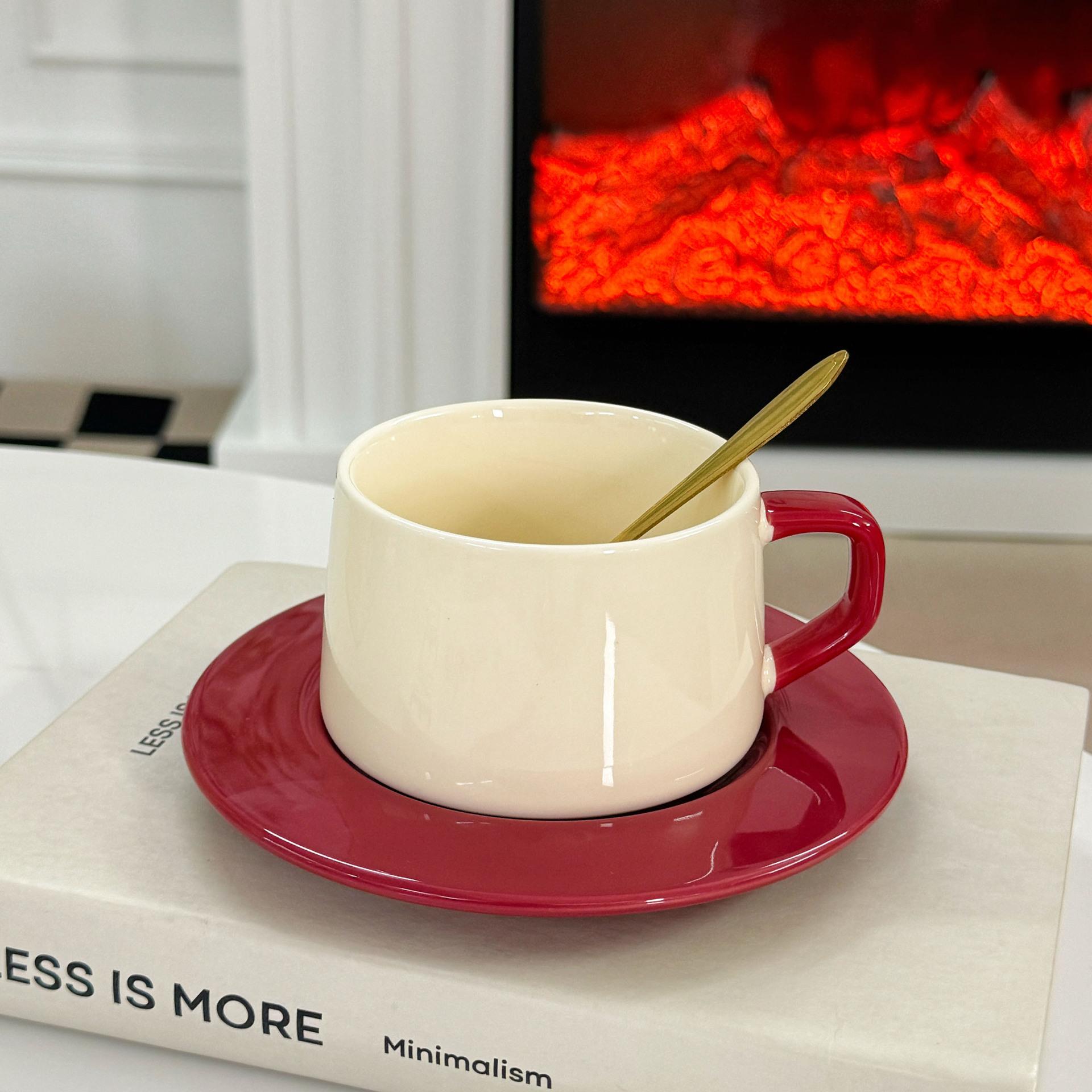 

Medium Style Coffee Cup High End Gift Box Set Afternoon Tea Cup Saucer Household Mug Housewarming Gift Ceramic Cup 300ml