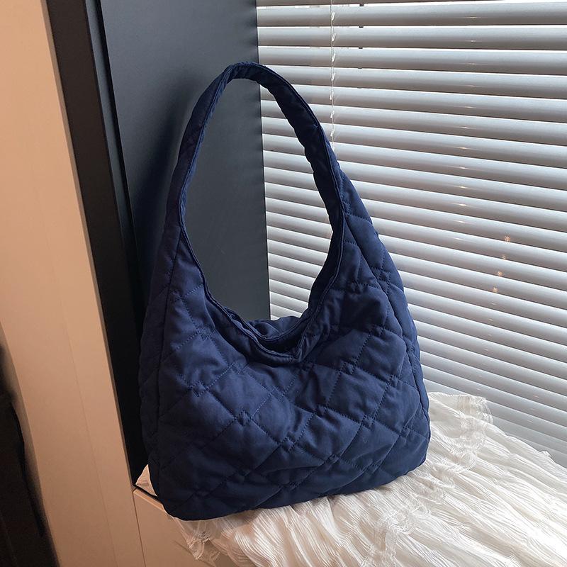 Autumn and Winter New Diamond Shoulder Bag Casual Women's Messenger Bag Large Capacity Girls Fashion Casual Round Neck Tote Bag