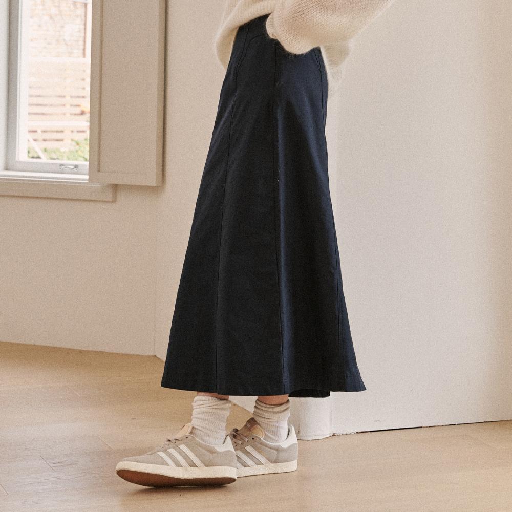 Odier Cut Slit Long Skirt - Navy