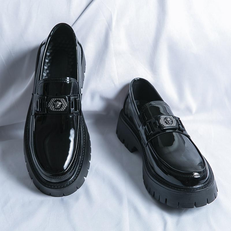 

Новые мужские модные и универсальные трендовые лоферы, деловая обувь в британском стиле, мужская обувь для вечеринок 40 чёрный