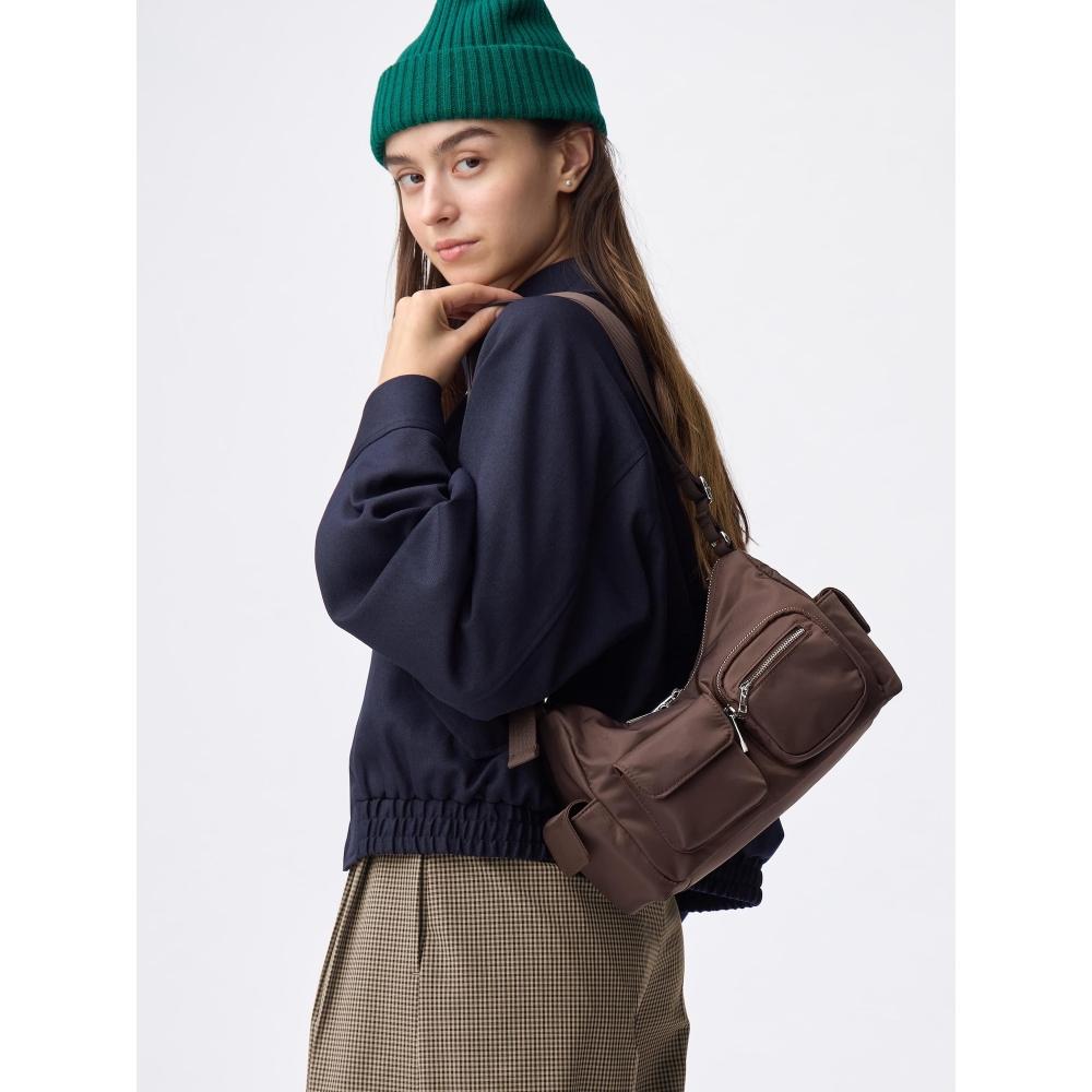 Gu Out Pocket Shoulder Bag+e
