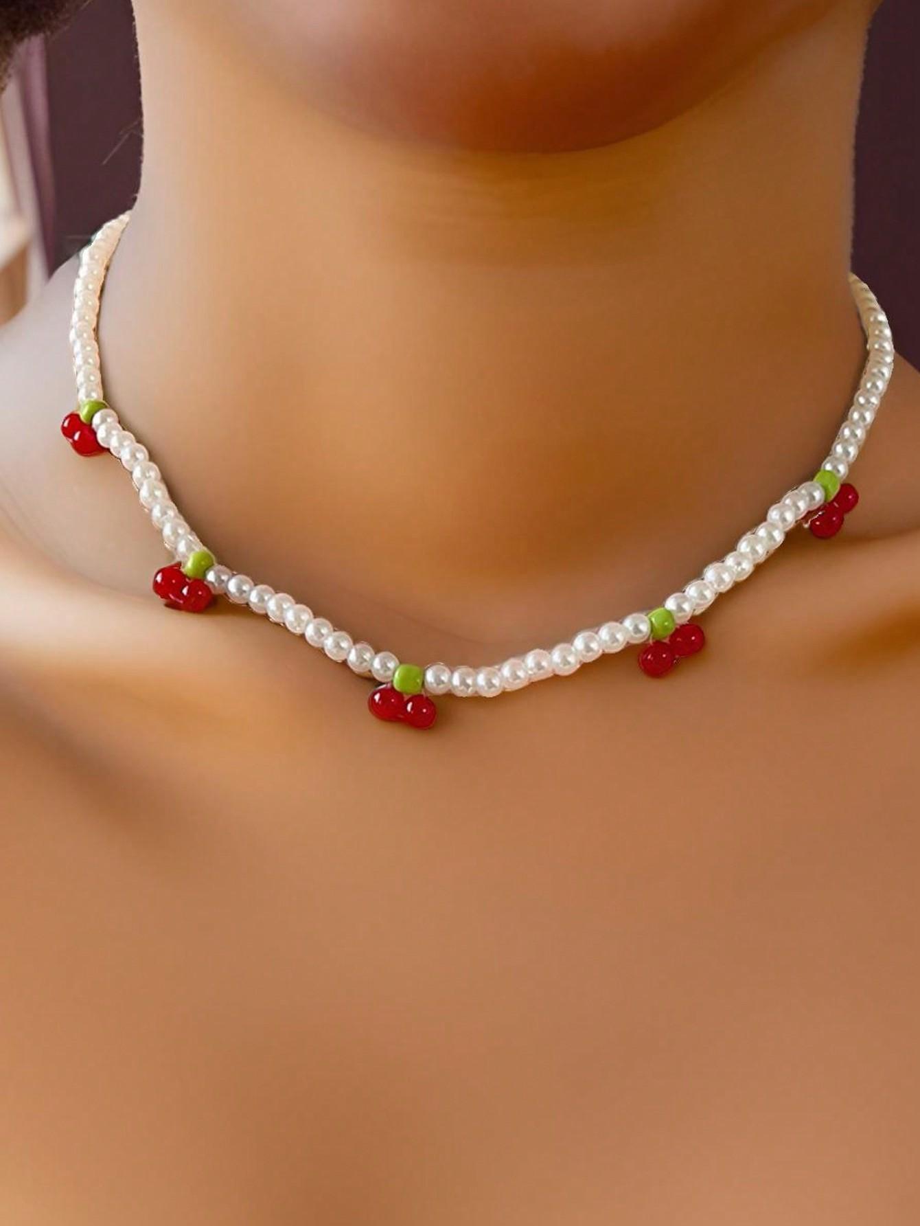 

Французская нежная милая имитация жемчуга ручной работы красная вишня шейная цепочка, темпераментное ожерелье цепочка на ключицу женская