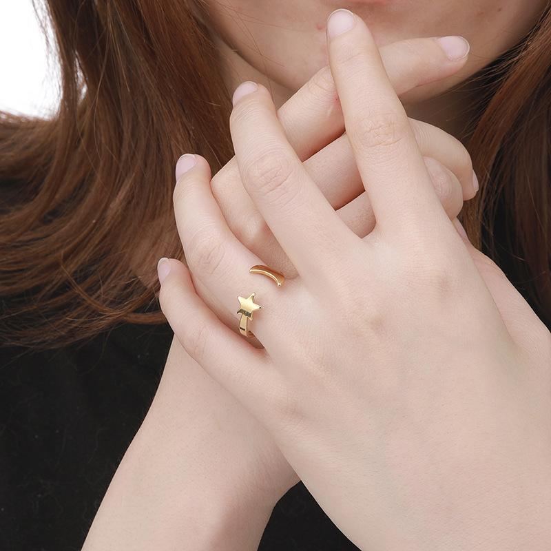 Creative and Minimalist Star and Moon Opening Ring, Fashionable Hollowed Out Design Handmade Accessory, Versatile and Personalized Ring Jewelry.