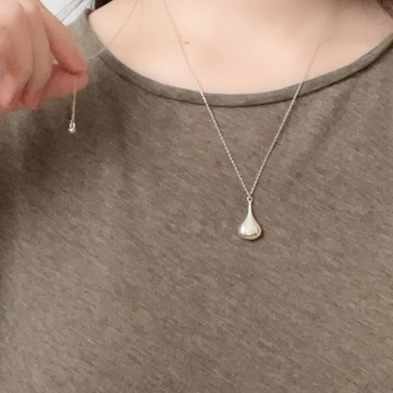 ELYONA ELA 16 Drop of Light Silver Pendant Long Necklace
