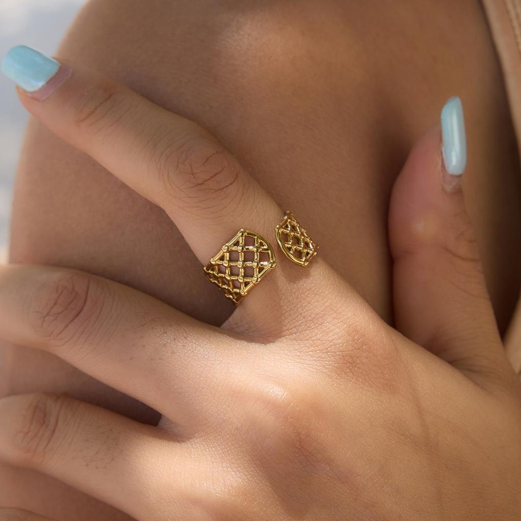 Youthway Fashion 18K Gold PVD Plated Hollow Mesh Ring For Women New Stainless Steel Waterproof Open Ring Party Jewelry Gifts