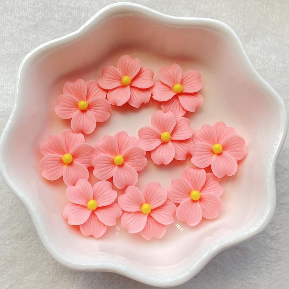 50 Stück Niedliche Mini Bunte Blumen Nail Art Harz Designer Anhänger DIY Bastelartikel für Nägel 3D Dekorationen Schmuck