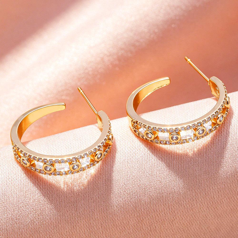 European Fashion Zirconia Ear Hoop Studs Women Versatile Design Temperament Earrings