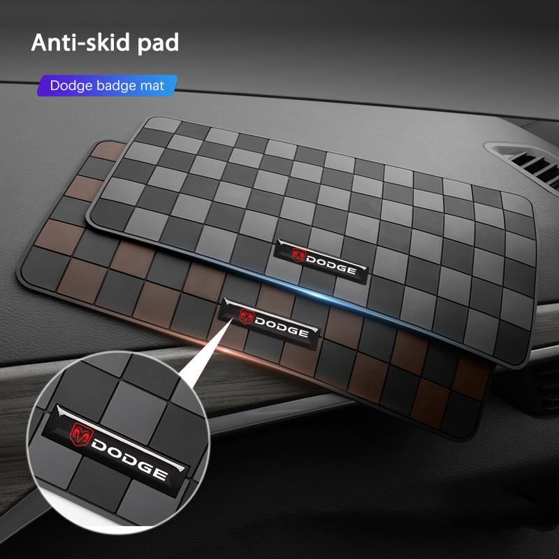 Car Plaid Anti Slip Pad Auto Dashboard Storage Mat For Dodge Challenger Charger Journey Ram Durango SRT Dart Journey Avenger Hor OO1