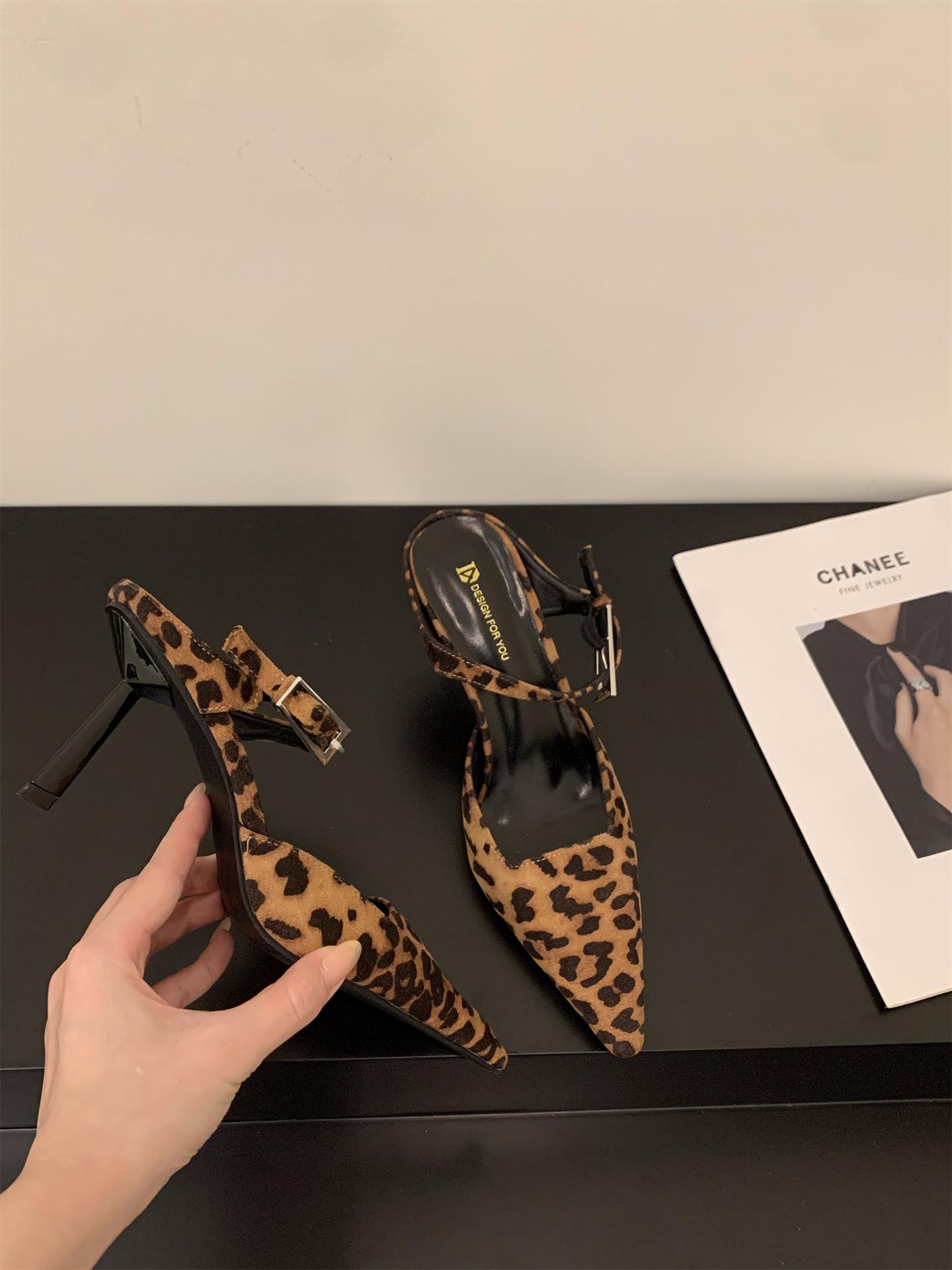 

Нишевые туфли на высоком каблуке с сумкой на голове, полутапочки, сказочные туфли, новинка 2025 года, летние сандалии с темпераментом 40