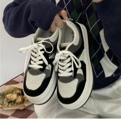 Încălțăminte unisex – Adidaşi