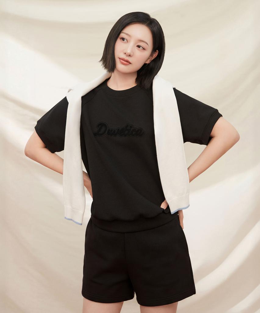 DUVETICA Haku (Black) (Women'S Short Sleeve T-Shirt)