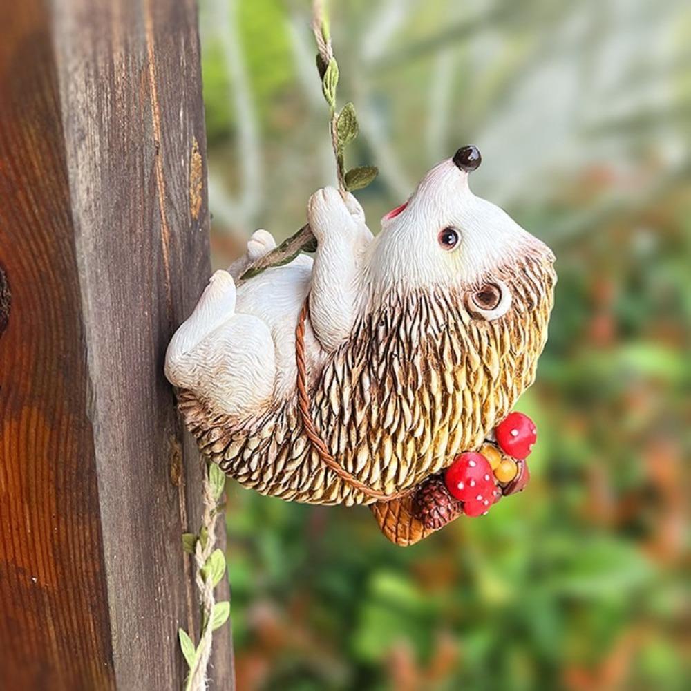 Resin Climbing Hedgehog Ornament Handmade Landscape Animals Decoration Garden Courtyard Balcony