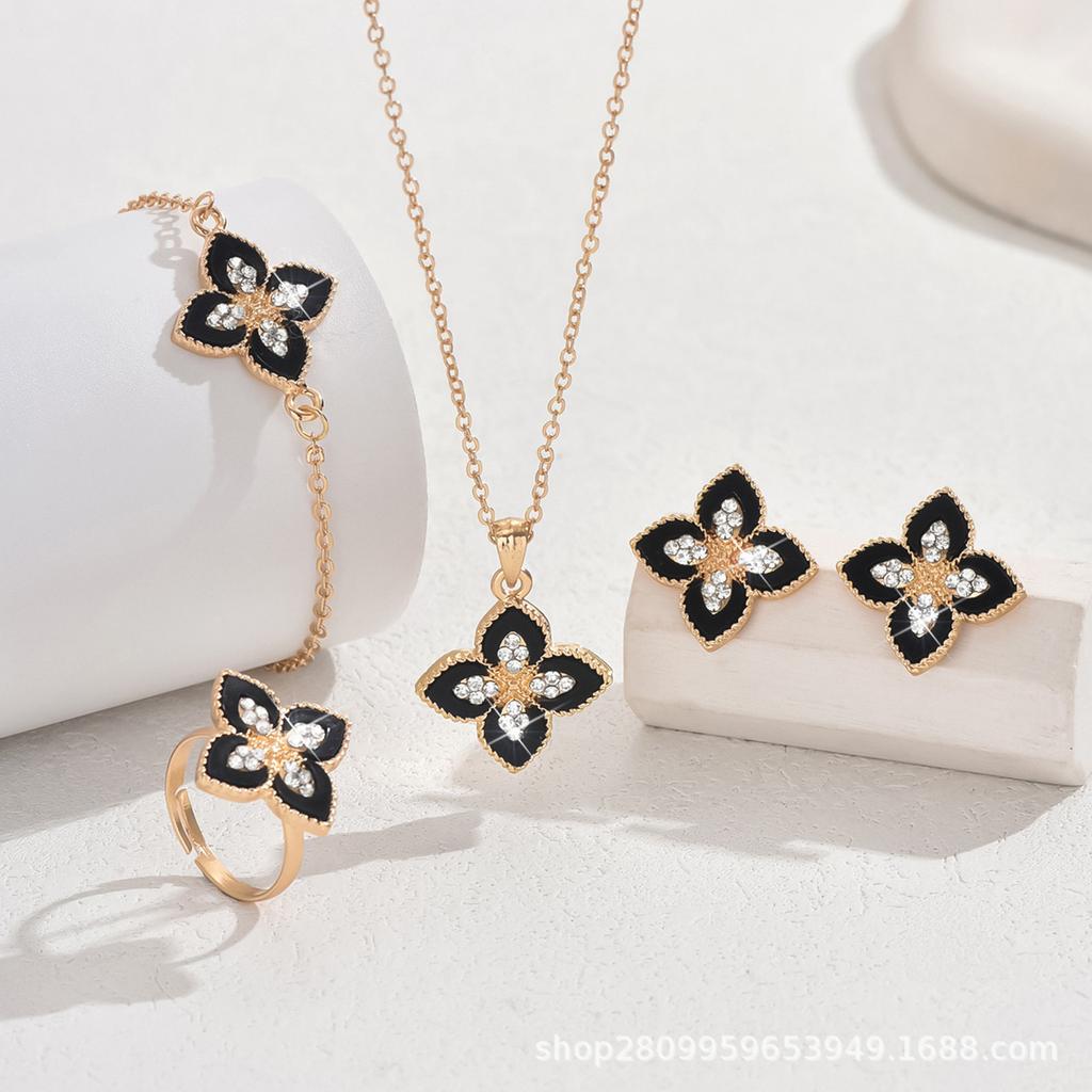 Neues Glücksklee Halskette Ohrringe Armband Ring Set, Vierblättrige Blume Damenschmuck 128