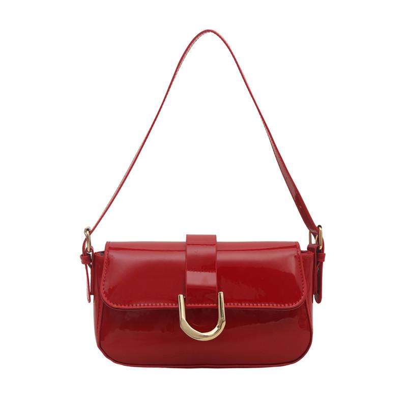 2025 New Shoulder Messenger Bag Trendy Foreign Feeling Bag Women's Retro Red Horseshoe Buckle Fashion Underarm Bag