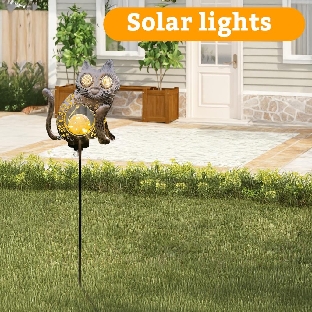 Catshaped Solarpowered Patio Light, Outdoor Light, Garden Decoration.