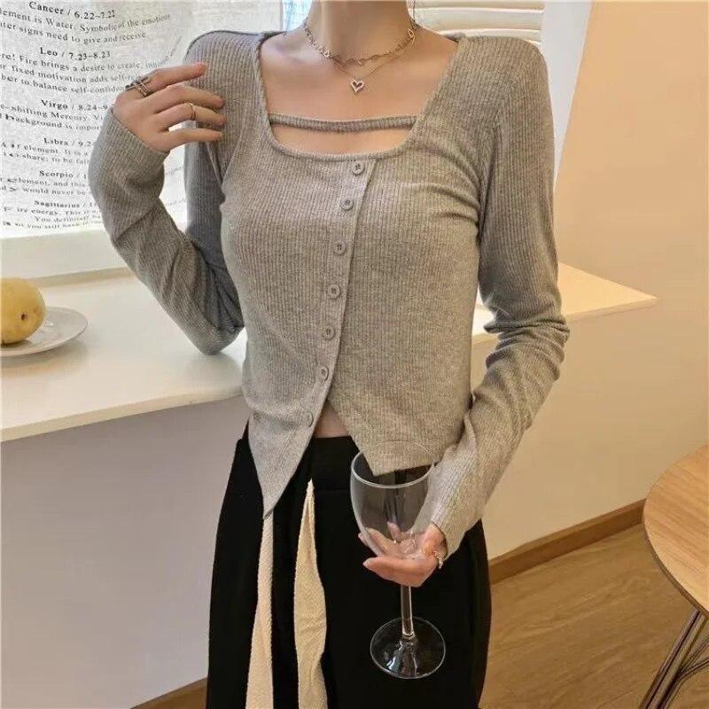 

2KWEIRD Корейская мода Черные футболки с длинным рукавом Женские Y2k Преппи Вырезы Необычные Серые Укороченные футболки Милые Приталенные Вязаные топы XXL серый