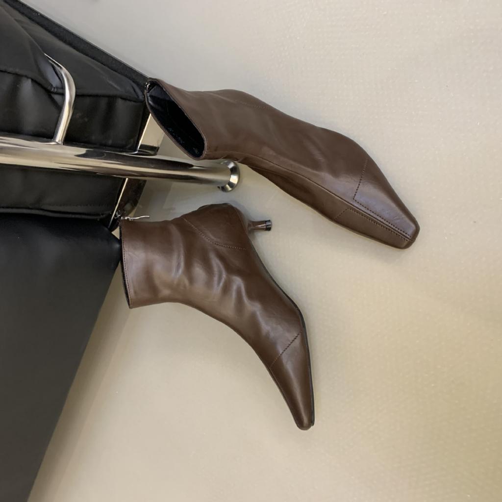 2025 Autumn New Round Head Stiletto Rear Zipper Soft Leather Chelsea Martin Women's Short Boots