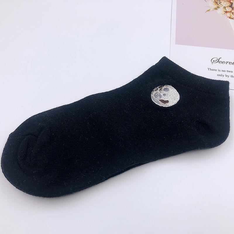 5 Pairs of New Female Spring and Summer Embroidery Cotton Creative Interesting Short Tube Socks