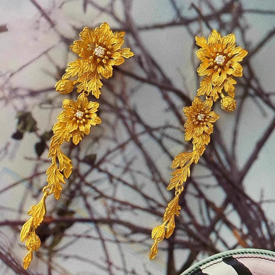 Flower Fringed Earrings Temperament High-end Simple Stud Earrings Versatile Niche High-end Earrings