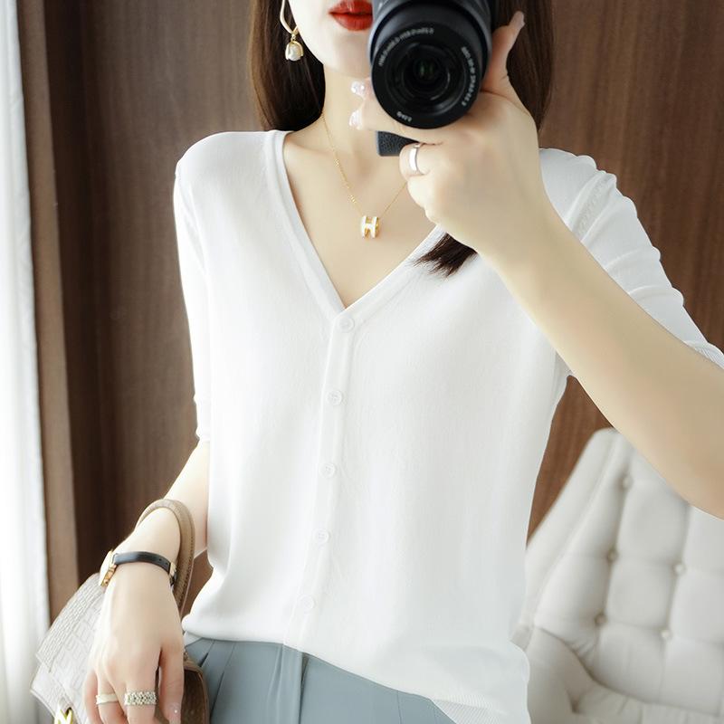V-neck Five-point Sleeve Ice Silk Knitted Cardigan Summer Loose Sun Protection Clothes Half-sleeved Versatile Top Base Shirt