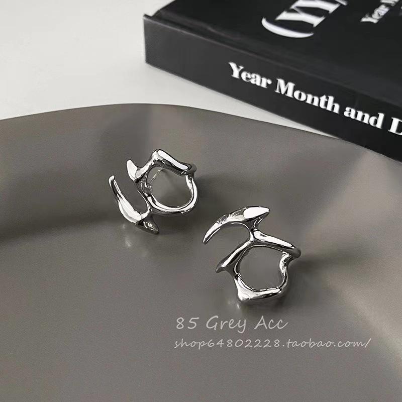 

Punk Silver Color Irregular Liquid Metal Stud Earrings For Women Fashion Party Jewelry Accessories серебряный