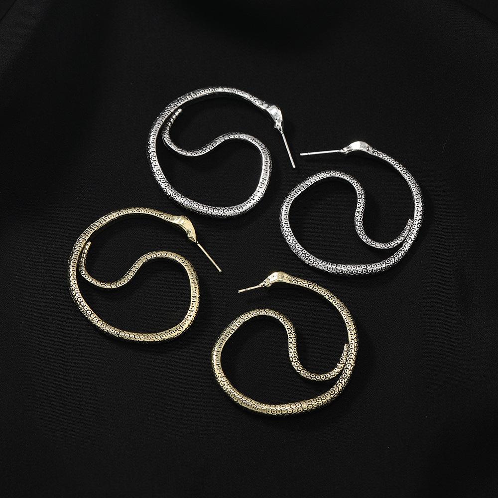 Cold Wind Simple Ear Clips, Retro Integrated Snake Ear Hanging Exaggerated Personalized Earrings Women