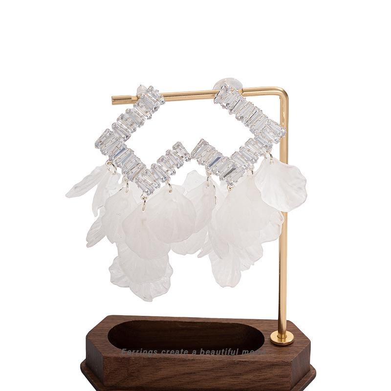 French Retro White Petal Tassel Zirconia Earrings for Women - Elegant C-Shape Ear Clips, Bridal Wedding, No Piercing Required