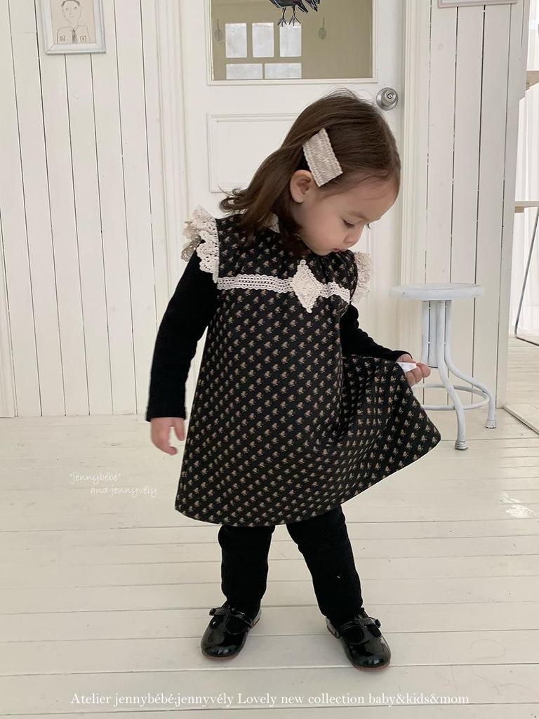 2025 Winter Cotton-Padded Dress Set for Baby Girls - Chic Korean Style Lace Ruffle Collar Sleeveless Dress