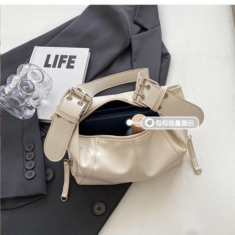 IELGY Retro Sweet Cool Style Fashionable All-Match Black Shoulder Armpit Bag